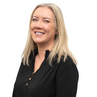 sjb-our-team_julienne-dunne